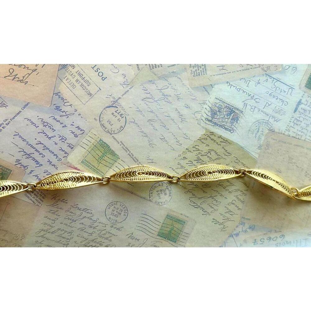 Vintage Gold-Tone Filigree Link Bracelet - Picture 5 of 6
